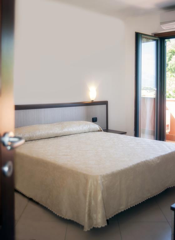 Residence Gli Ulivi Di Eolo Sapri Kamer foto