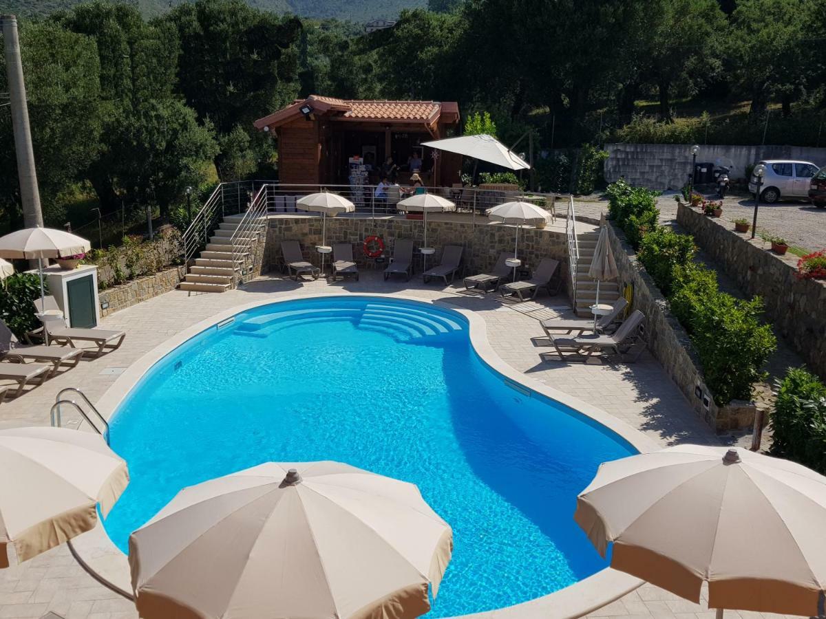 Residence Gli Ulivi Di Eolo Sapri Buitenkant foto